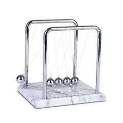 Newton's Cradle Large