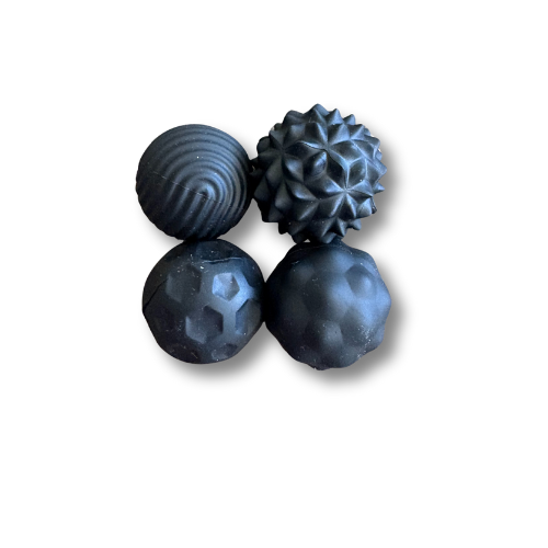 AttractaBalls - Small 4 Pack